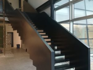 Come aumentare i punti di accesso al piano superiore cercando scale interne arredamento scale moderne